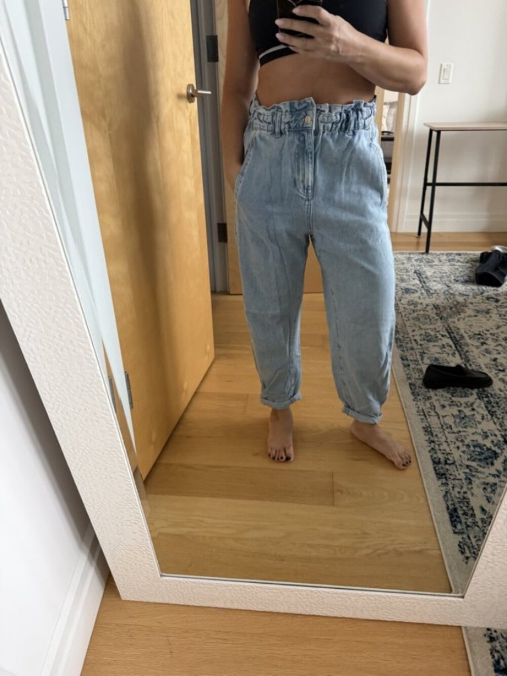 Zara Light Wash Paperbag Waist Jeans Size 4